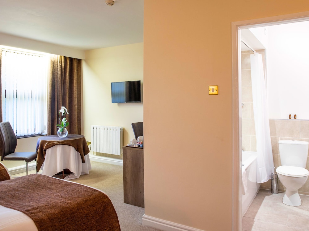 The Sitwell Arms Hotel 22/33