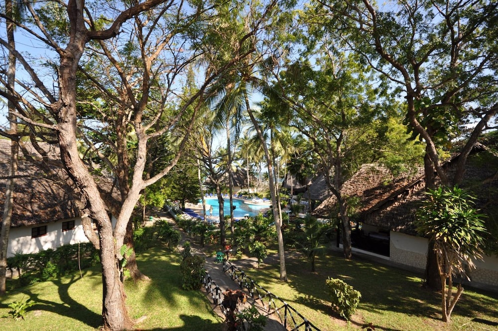 KILIFI BAY BEACH RESORT 33/50