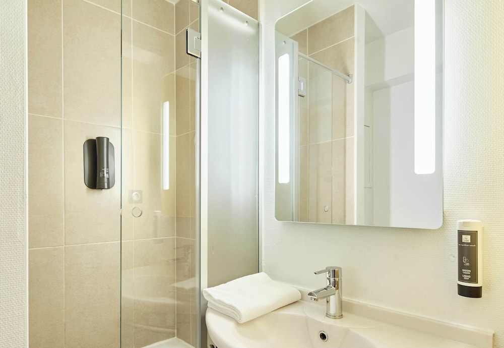 B&B HOTEL Evry Lisses 3 etoiles 43/43