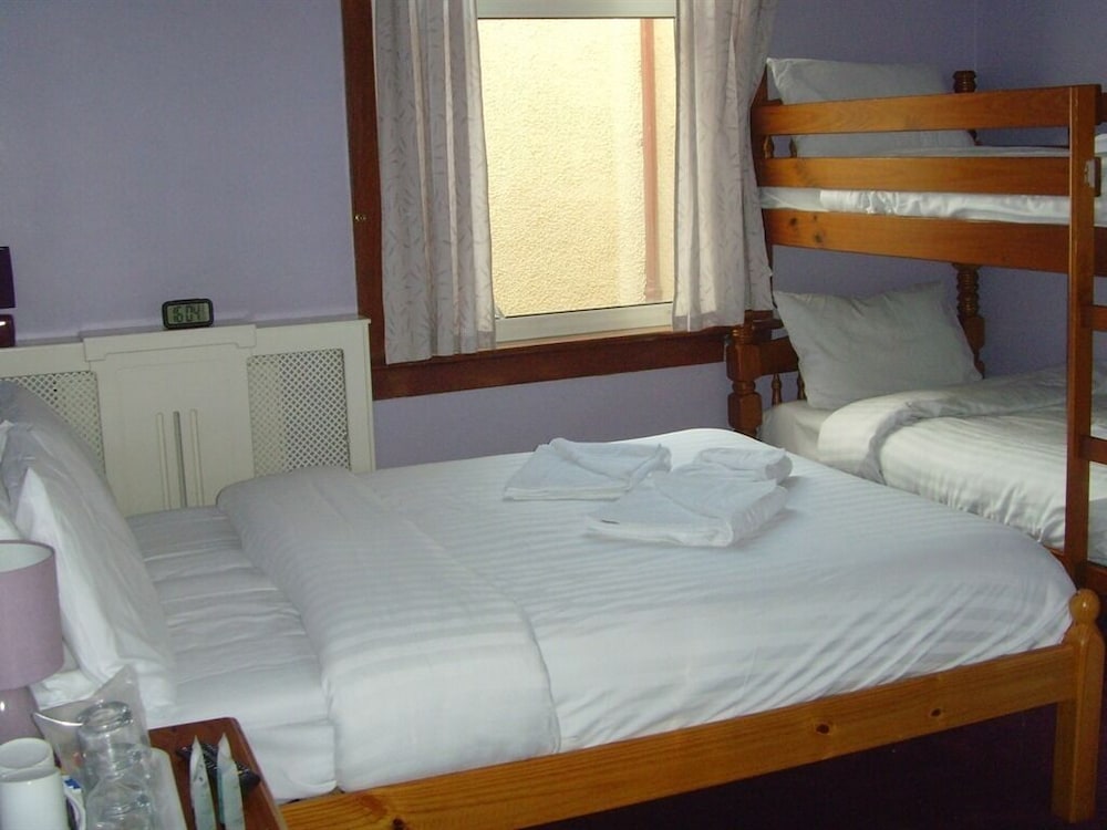 Suite, Shared Bathroom