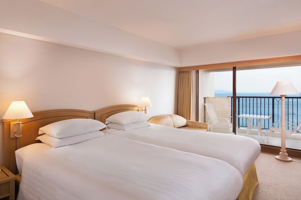 Superior, Twin Beds, Ocean View, South Tower