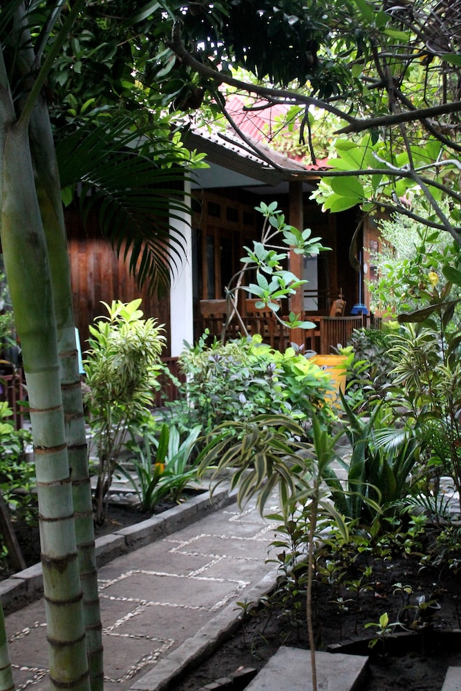 Gili Smile Bungalows 41/50