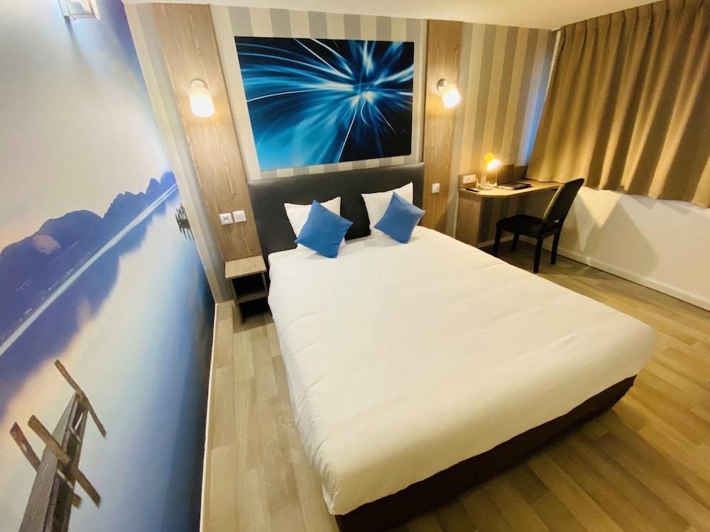 Kyriad Direct Lille Nord – Roubaix 8/25