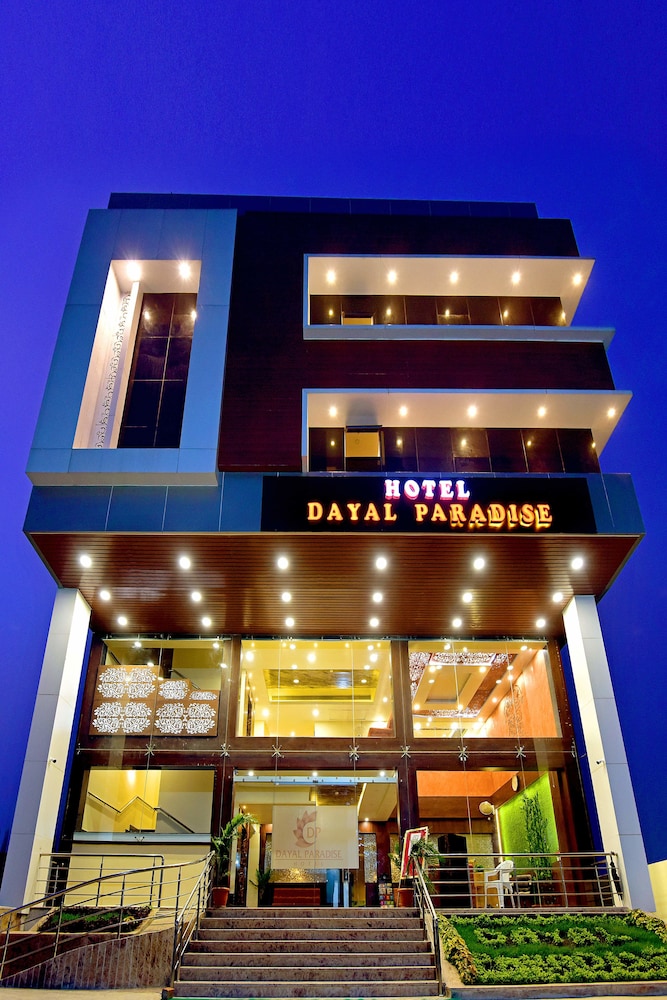 Hotel Dayal Paradise 1/26