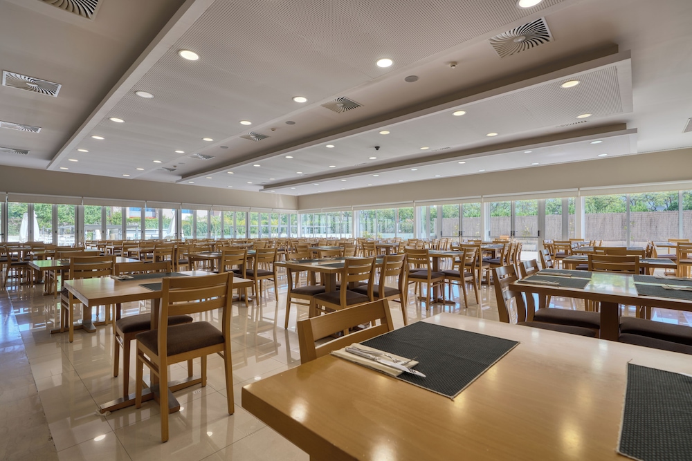 Hotel M A Sevilla Congresos 54/73