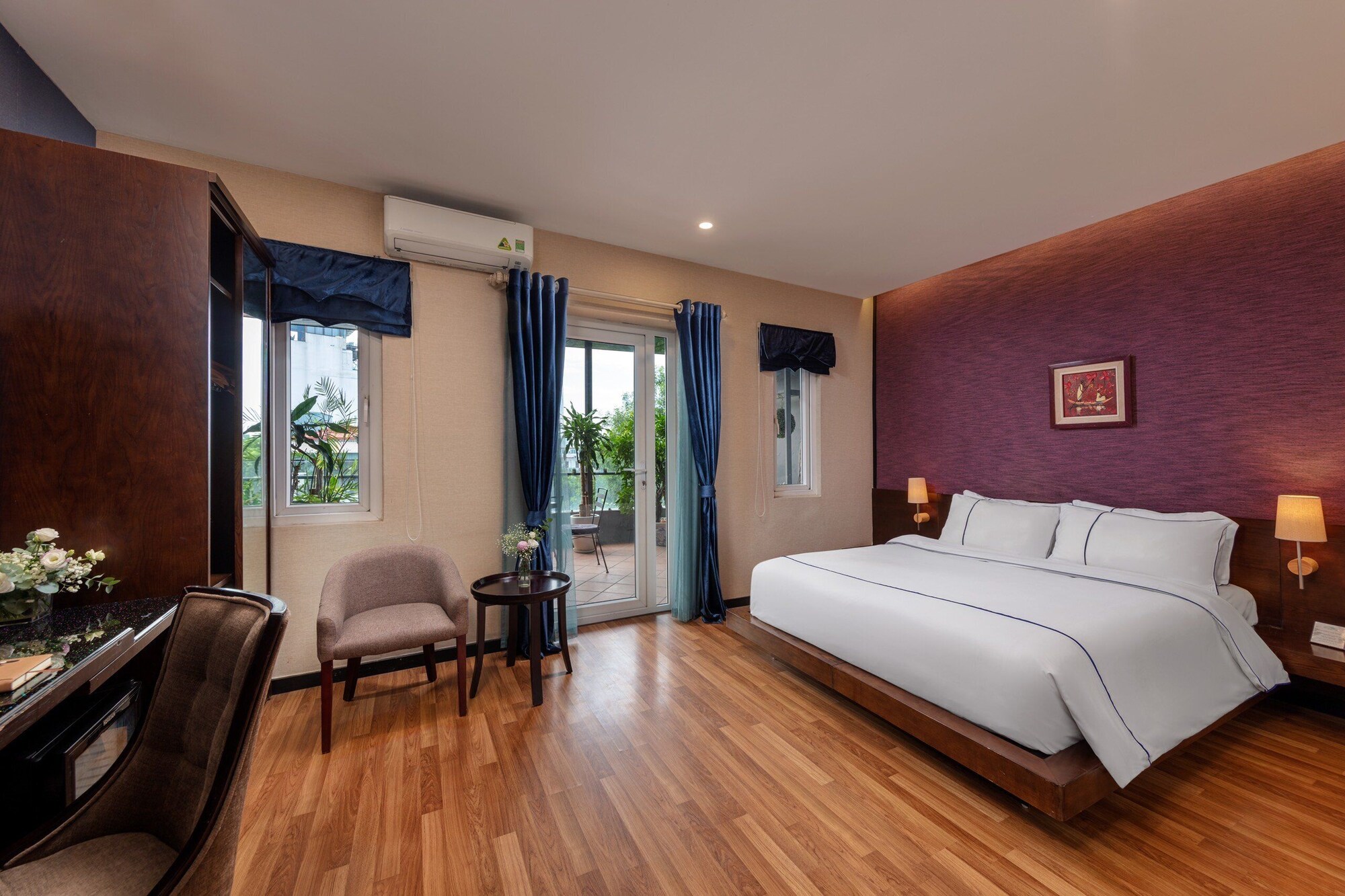 SUITE, TERRACE