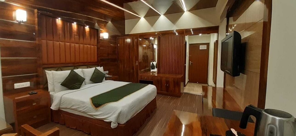 QUALITY INN SABARI RESORT 37/67