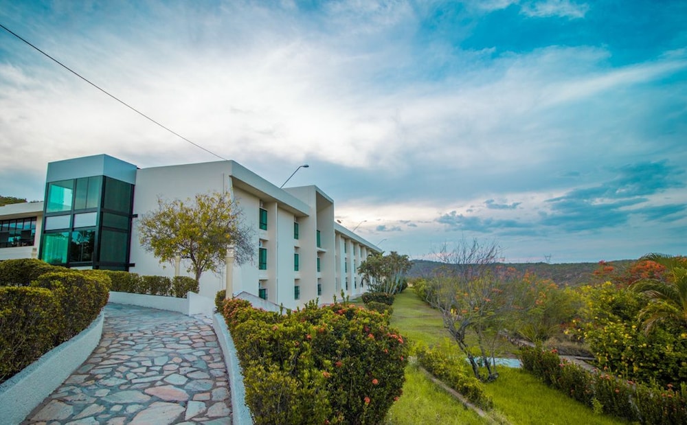 Xingo Parque Hotel 7/60