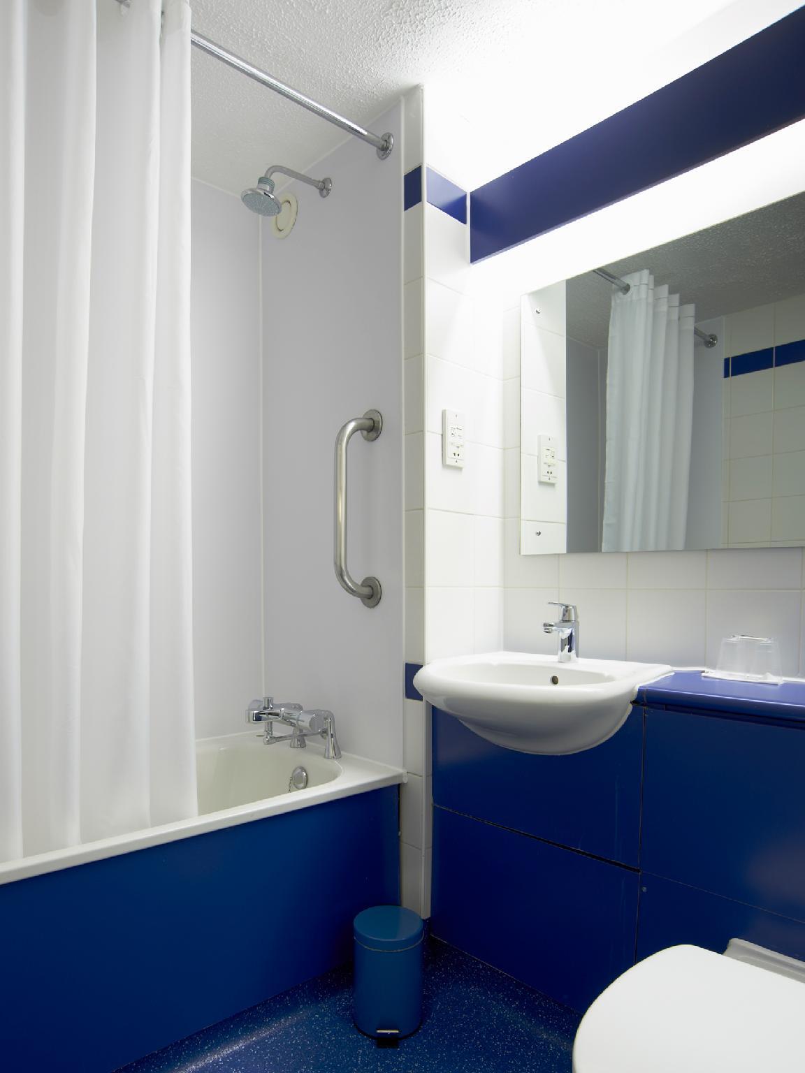Travelodge Swansea Central 51/54