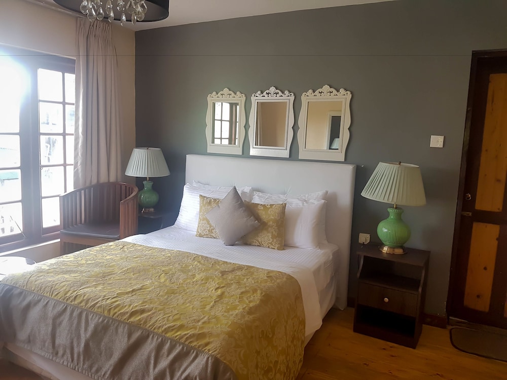 Tea Fields Villa 13/53