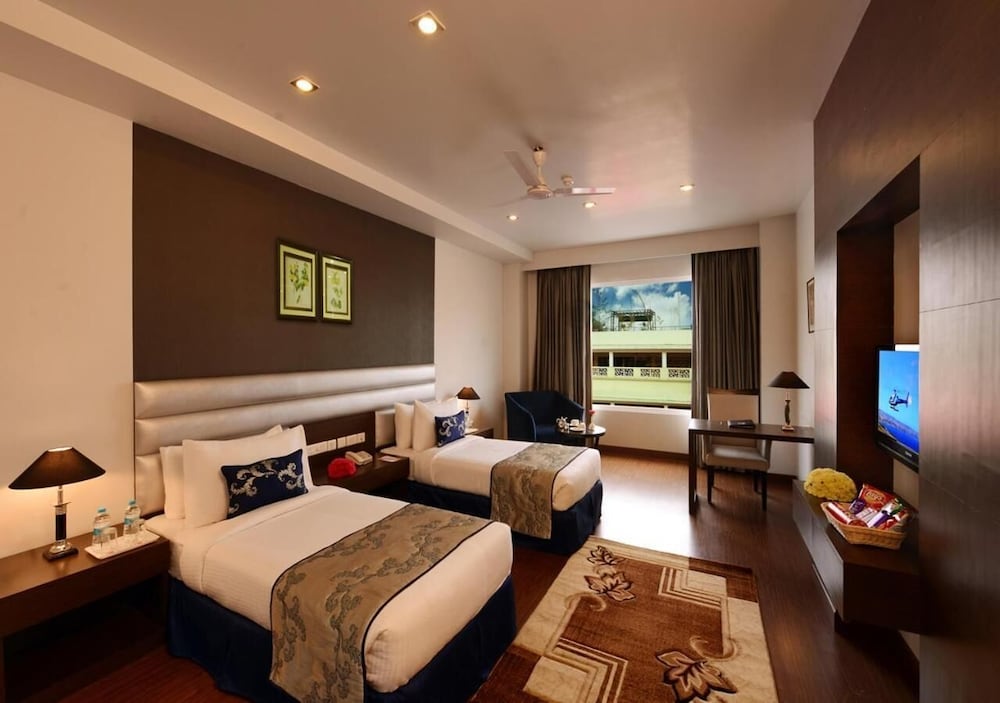 MB Greens Clarks Inn Moradabad 8/50