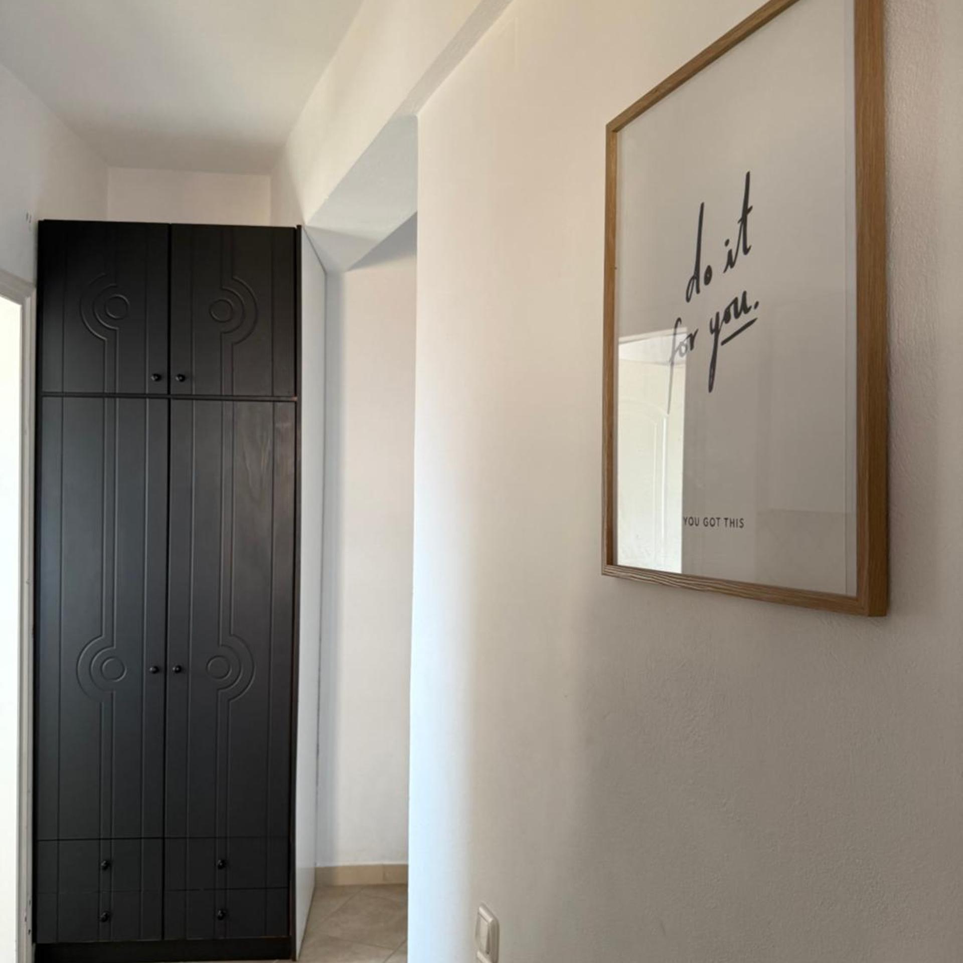 SIFAKIS HOUSE 52/65