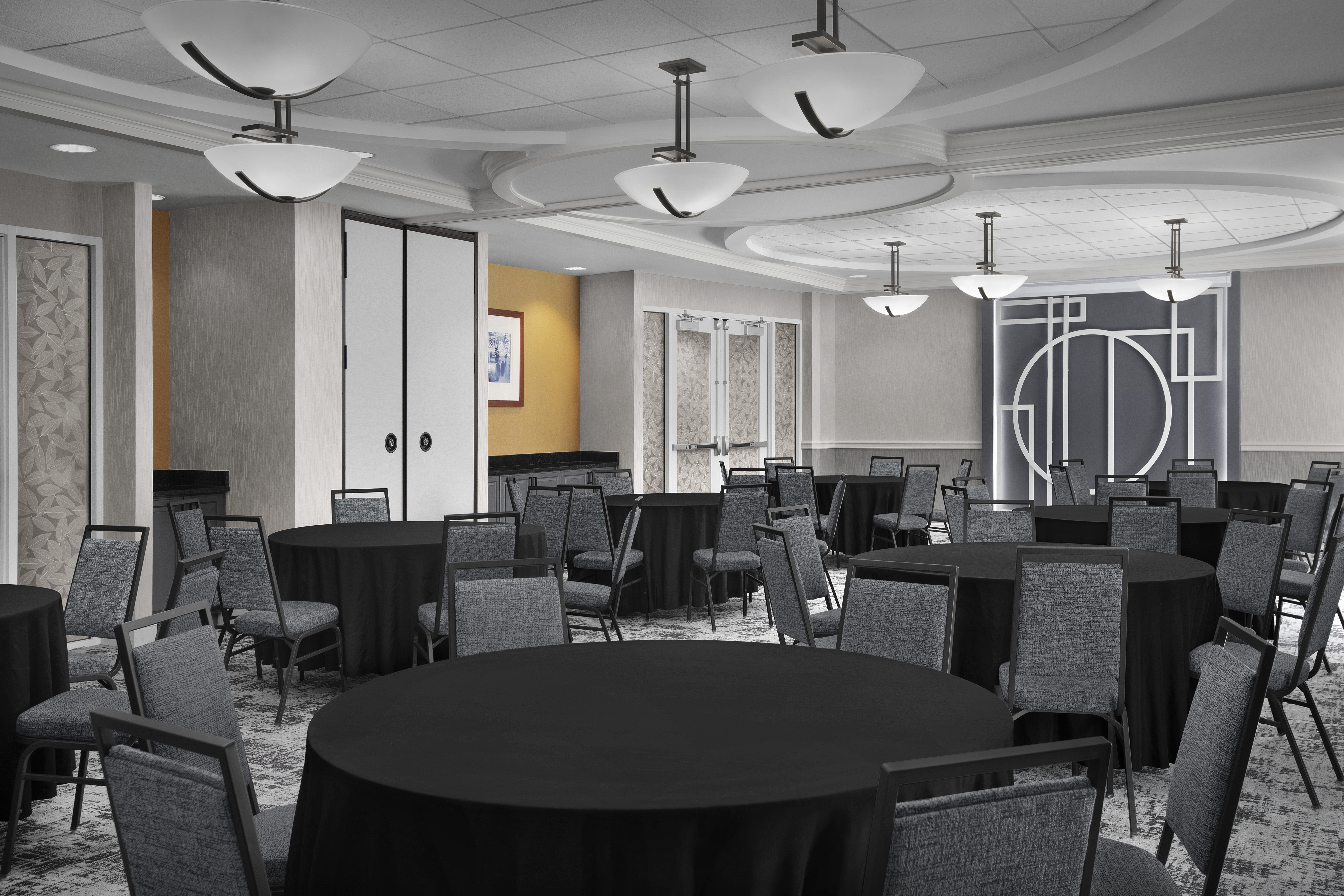 Hotel Indigo Jacksonville Deerwood Park 64/77