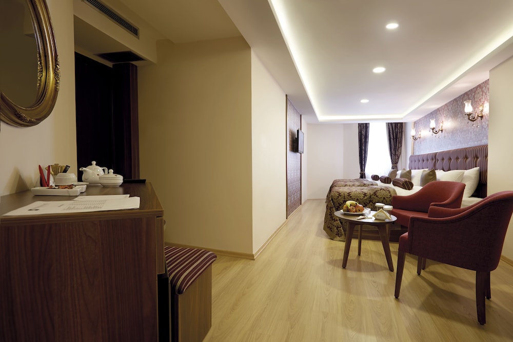 Marmara Place Old City Hotel 46/56