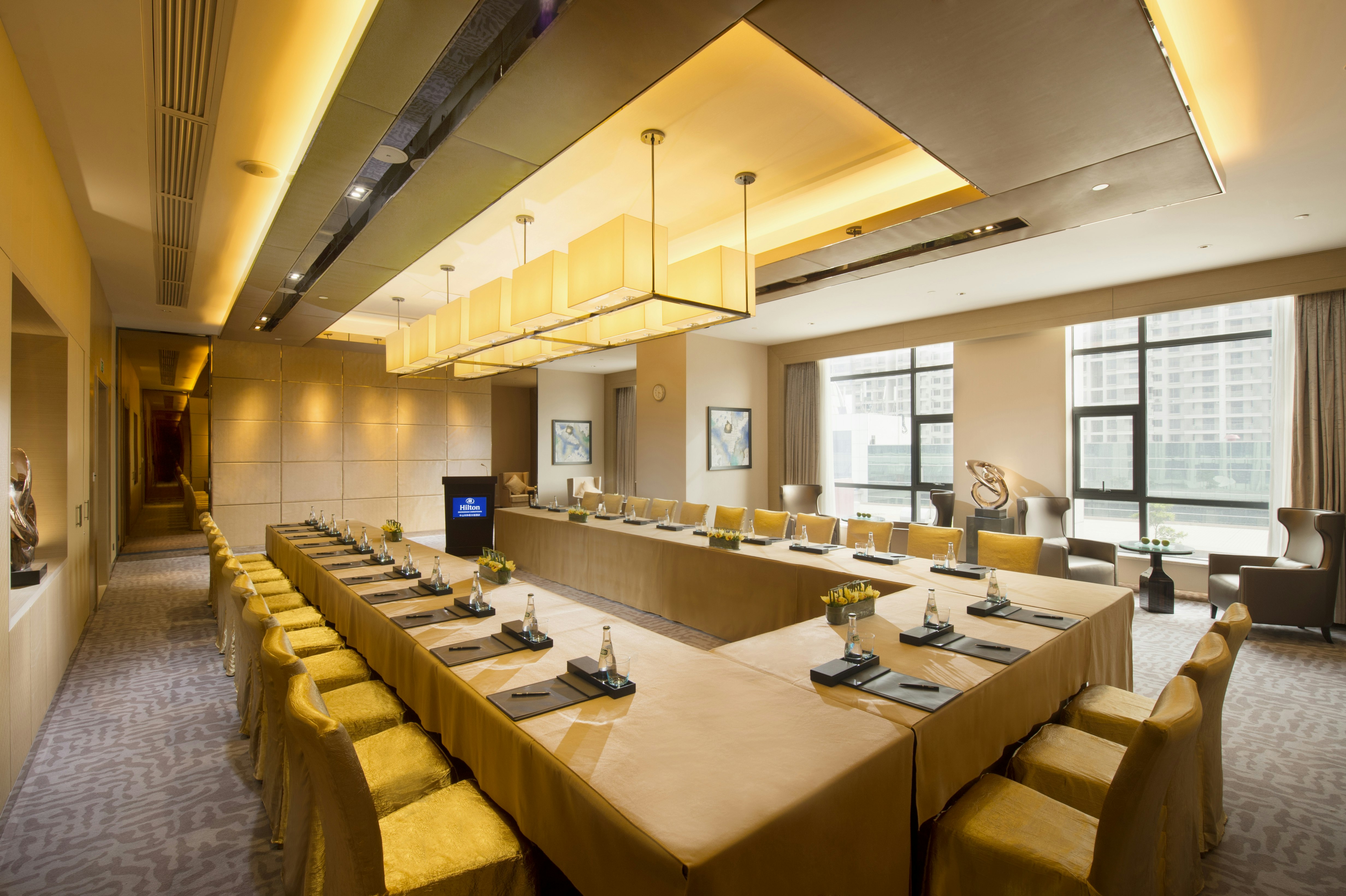 Hilton Zhongshan Downtown 56/74