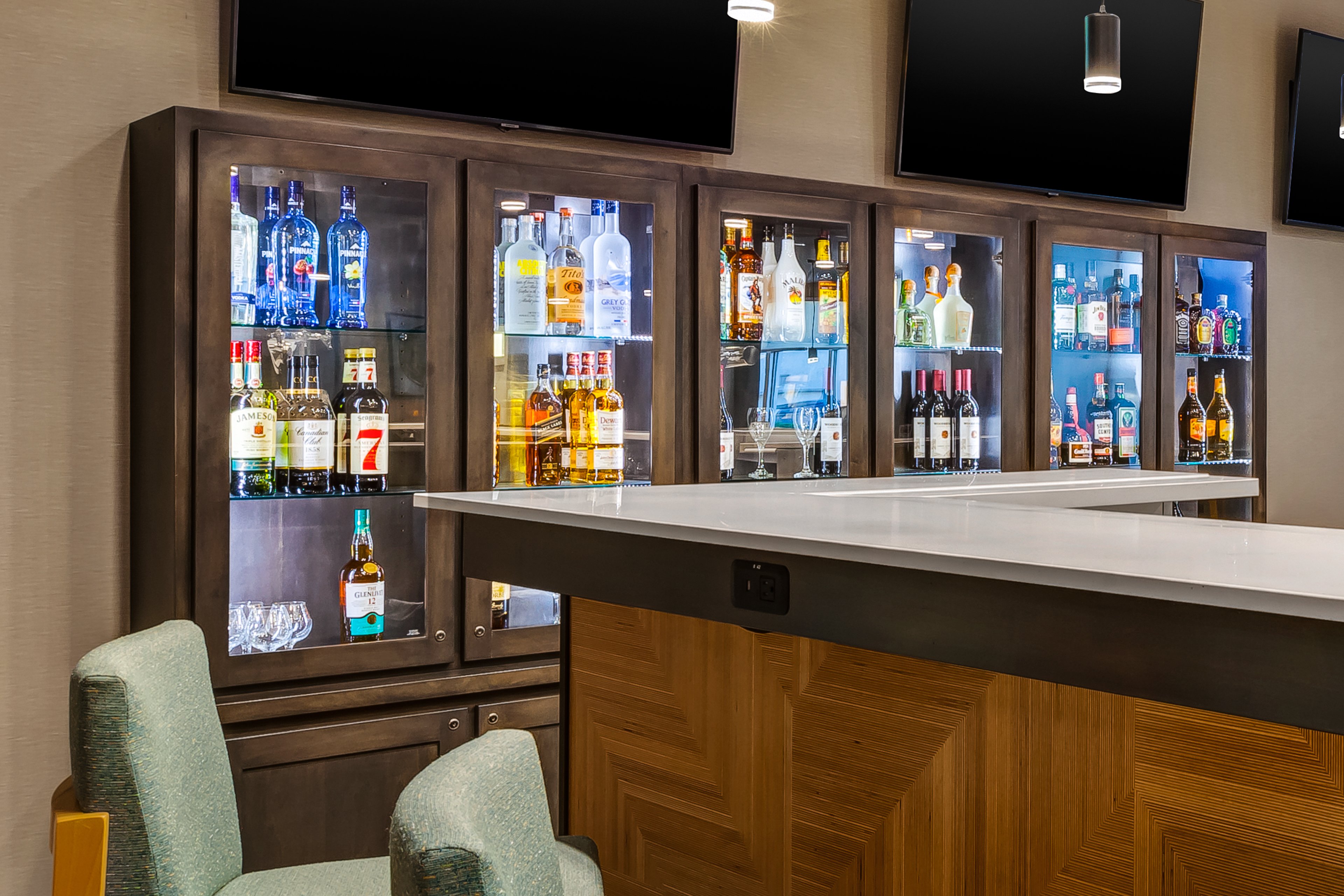 Holiday Inn & Suites Toledo Southwest - Perrysburg 11/59