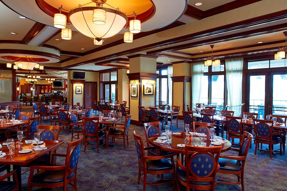 Renaissance Shoals Resort & Spa 25/33