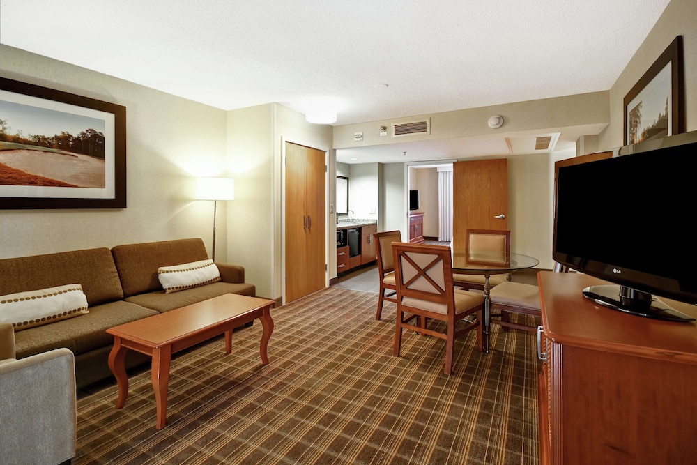 Embassy Suites Greenville Golf Resort Conference Center 21/38