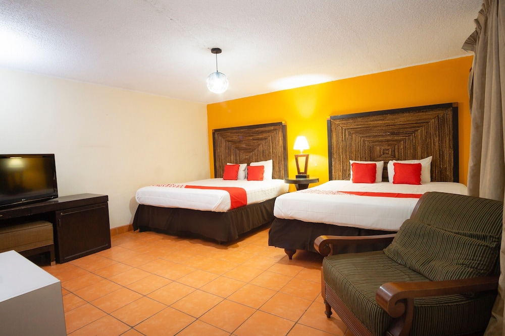 OYO Hotel Hacienda Don Luis Rosarito 16/24