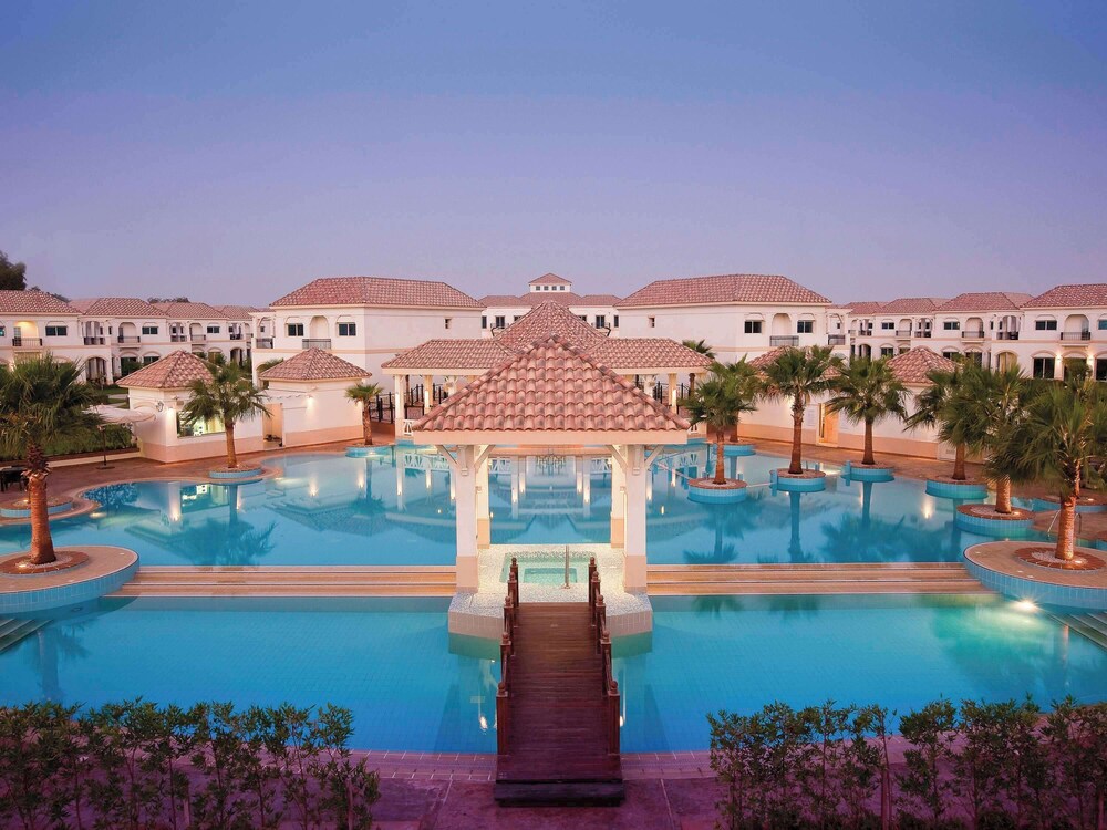 منتجع موڤنبيك شاطئ الخُبر(Movenpick Beach Resort Al Khobar) 8/71
