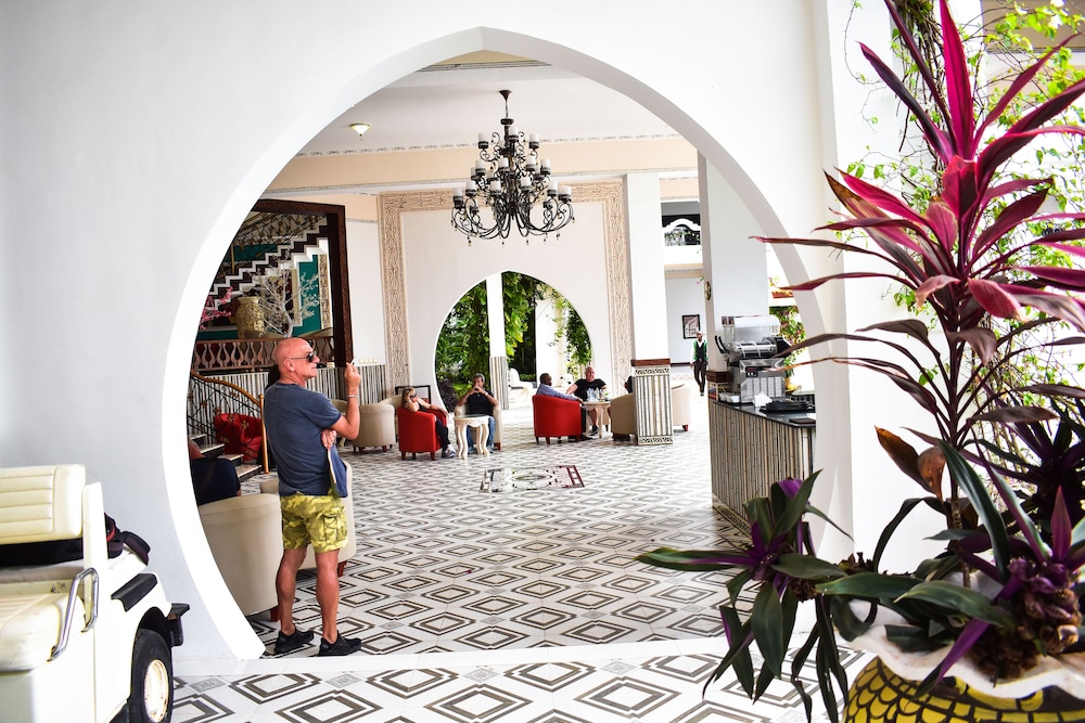 Madinat Al Bahr Business & Spa Hotel 12/75