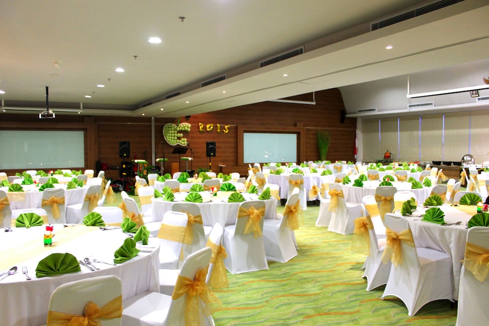 Eden Hotel Kuta Bali 49/51