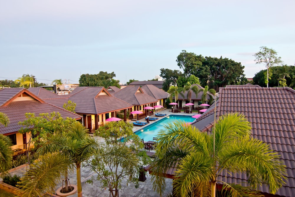 RB Resort Pattaya 10/65