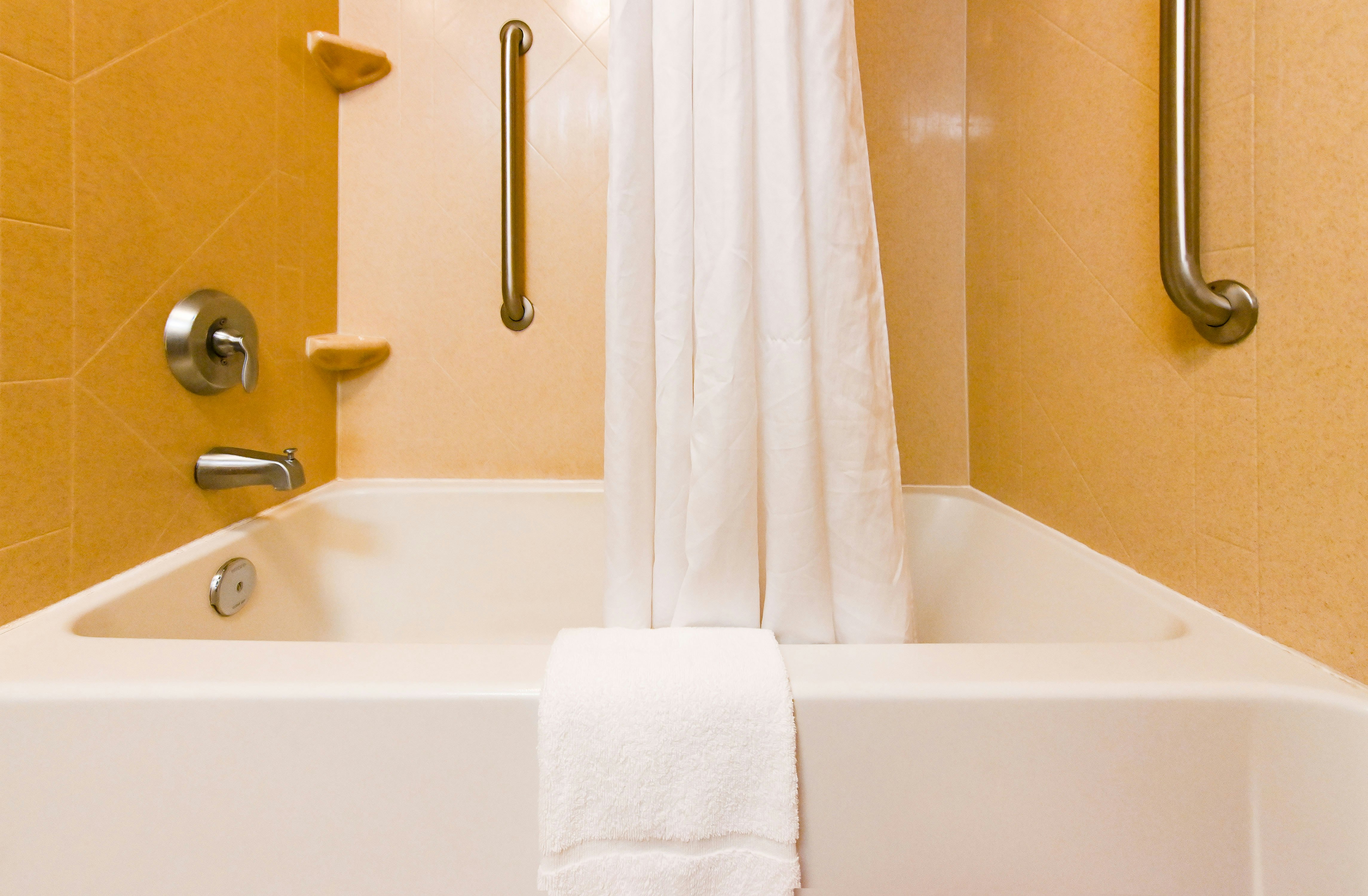 غرفة بسرير كينج، Hampton Inn Suites Smithfield 5/5