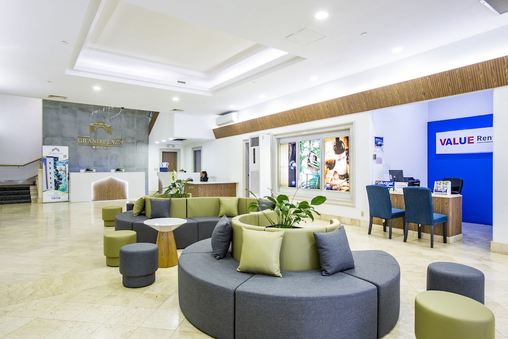 Grand Plaza Hotel 47/55