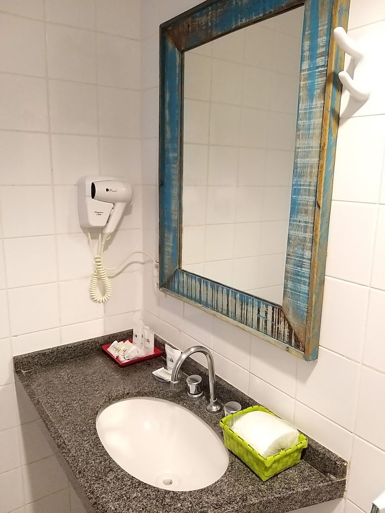 Hotel Costeiro 17/64