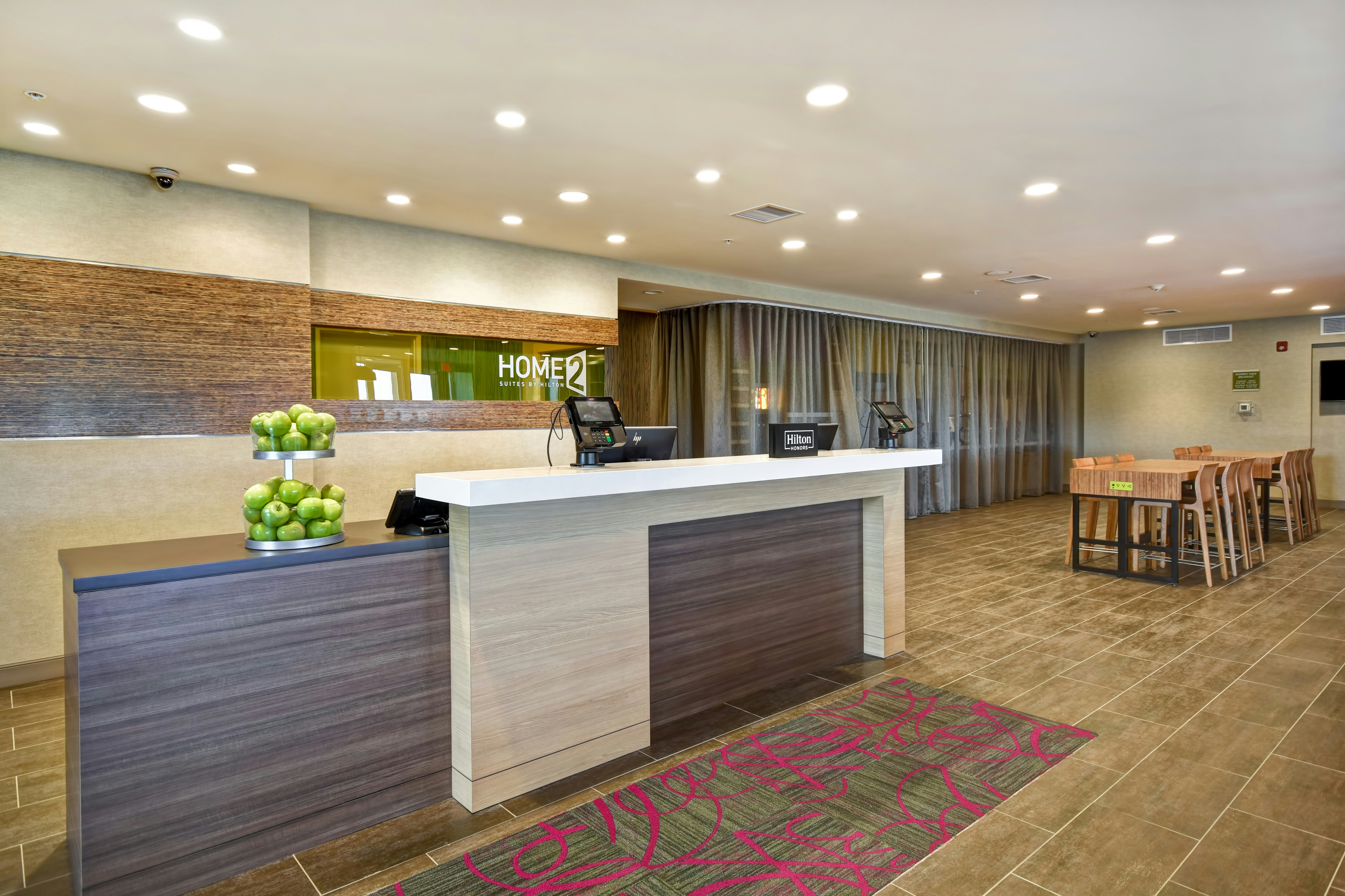 Home2 Suites by Hilton Terre Haute, IN 13/62