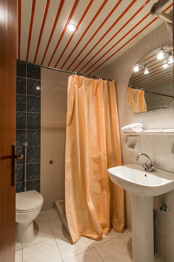 Hotel Perkes Complex 30/31