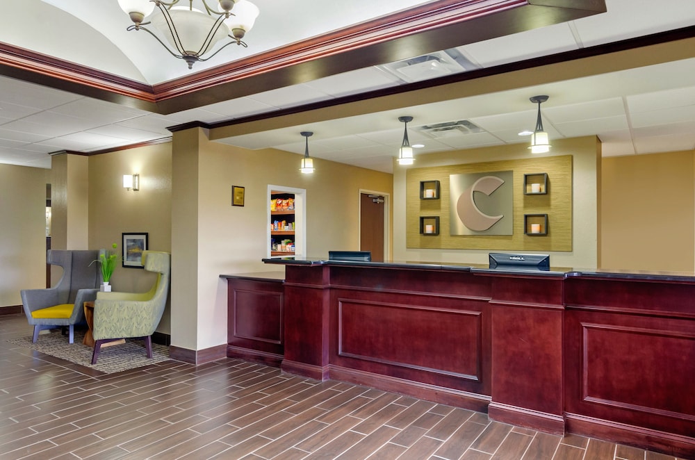 Comfort Suites Abingdon 6/40