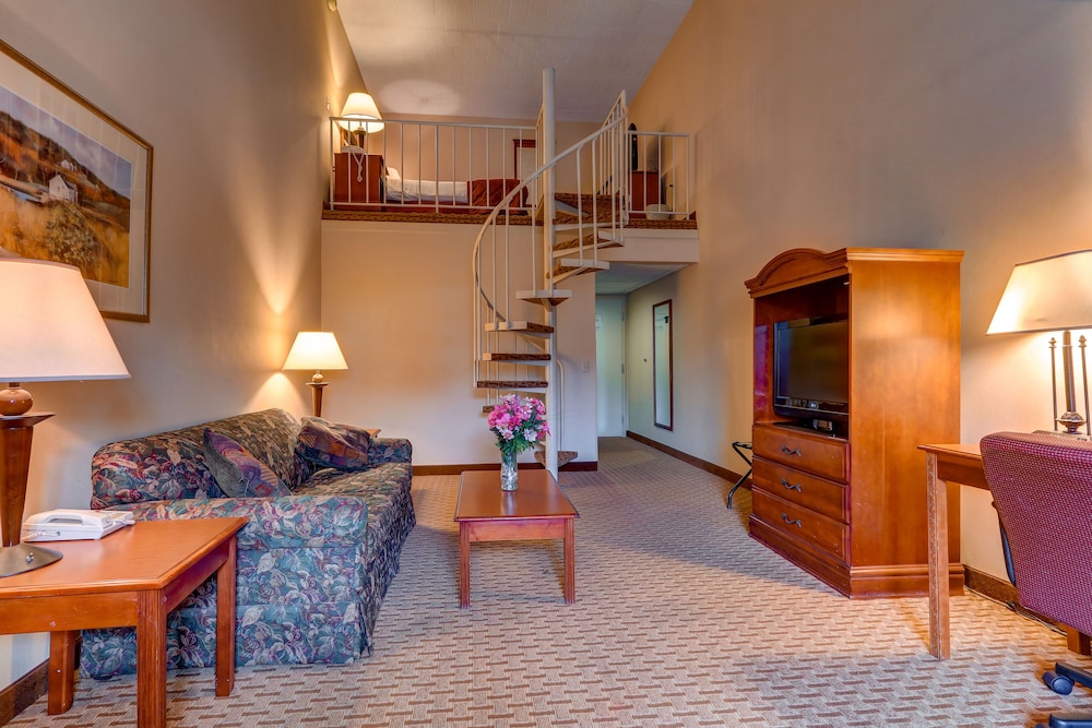 Chateau Resort & Conference Center 49/73