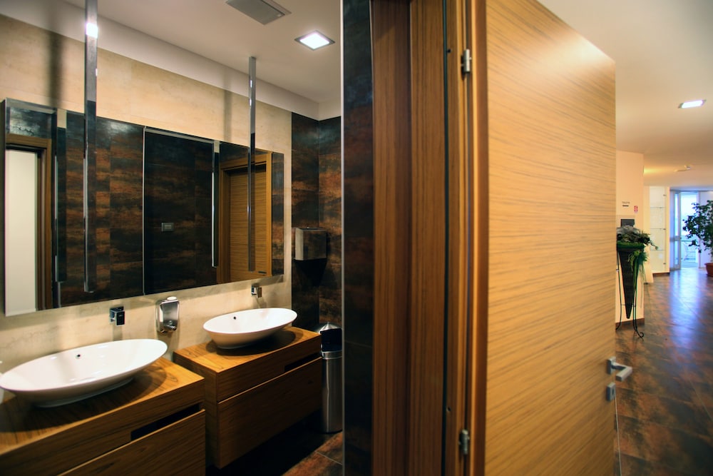 Sciali Hotel 43/50