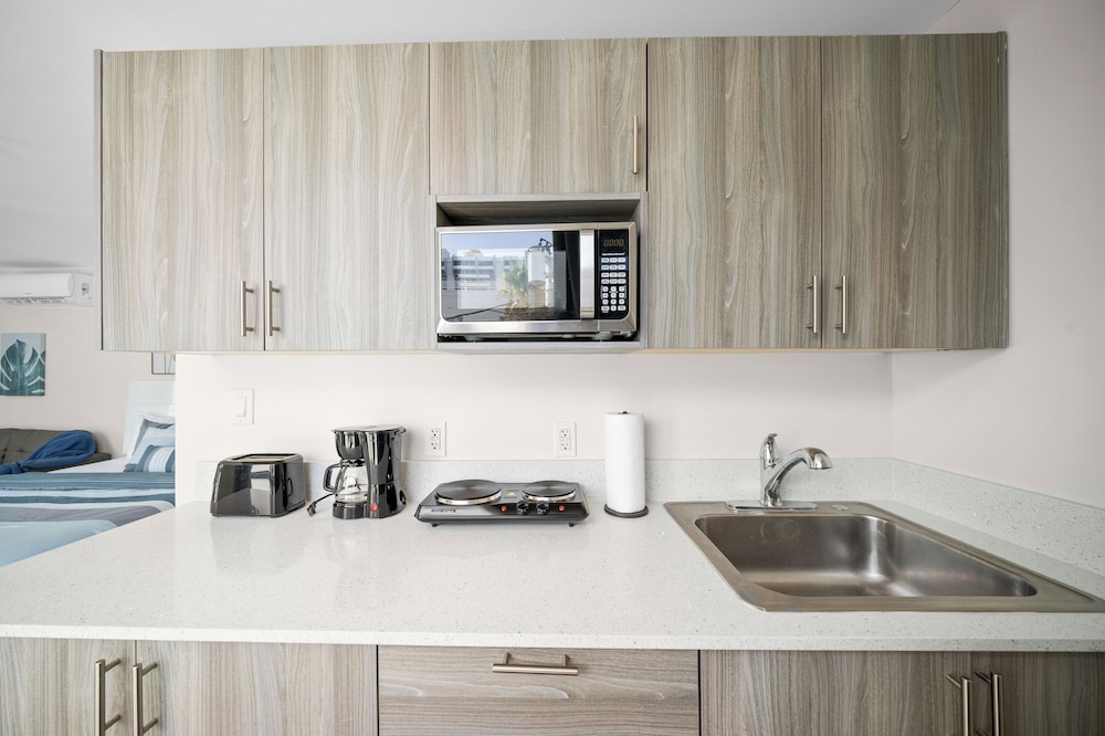 Samantha Apartments by Lowkl 45/46