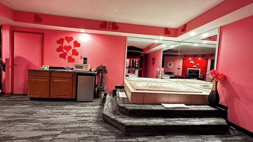 The Inn of the Dove Hotel at Harrisburg-Hershey 9/47