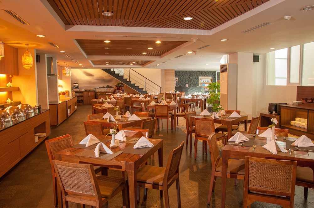 Hotel Santika Bangka 32/46