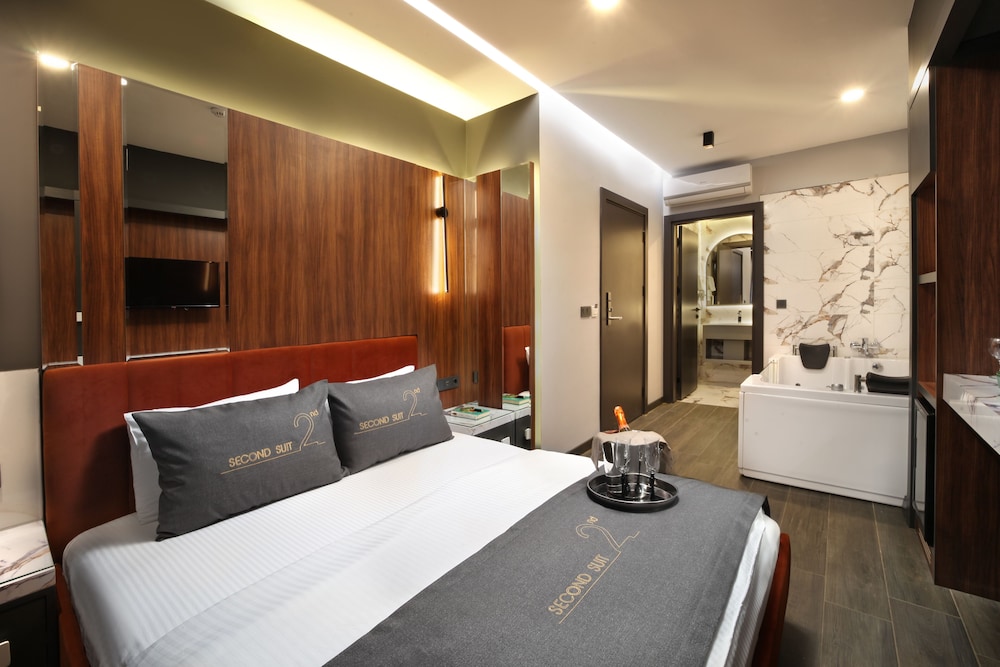 Second Suit Hotel Bakirkoy 7/31