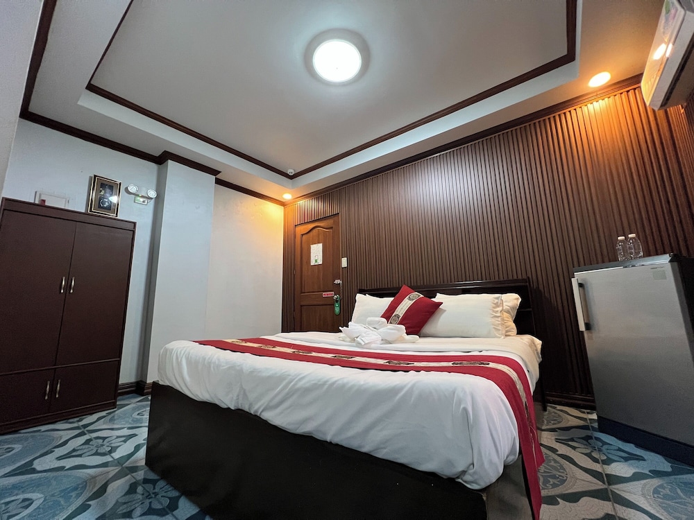 Rossa Hotel 17/50