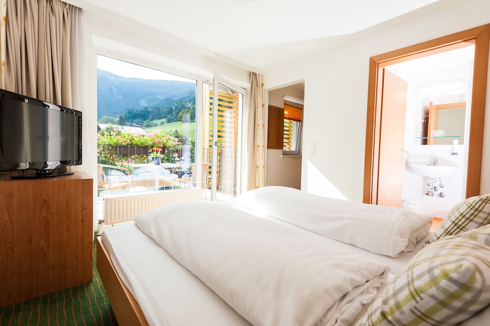Hotel Der Waldhof Zell Am See 4/35