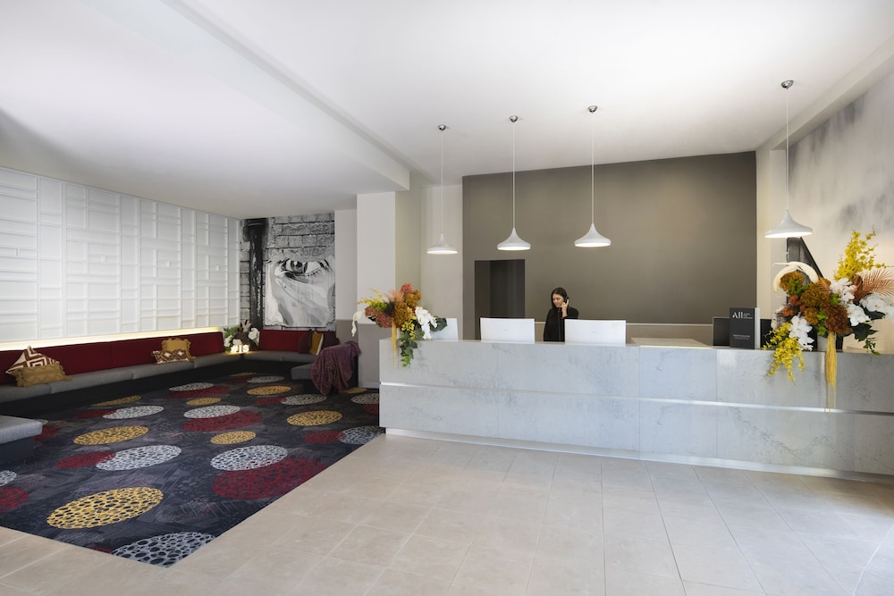 ibis Styles Sydney Central 10/80