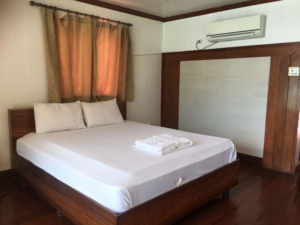 El Nido Beach Hotel 13/50