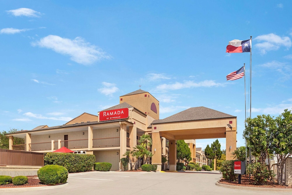 Ramada by Wyndham San Antonio Near SeaWorld/Lackland AFB 7/63