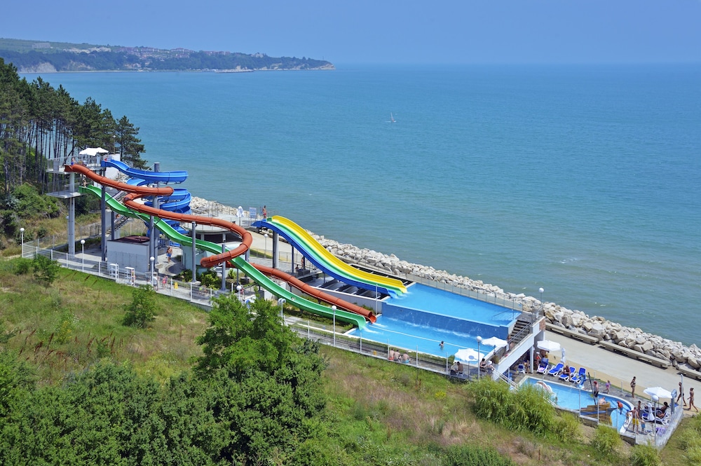 Sol Luna Bay Resort 27/50