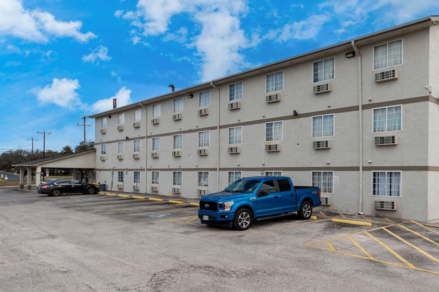 Econo Lodge San Antonio Near SeaWorld - Medical Center 39/40