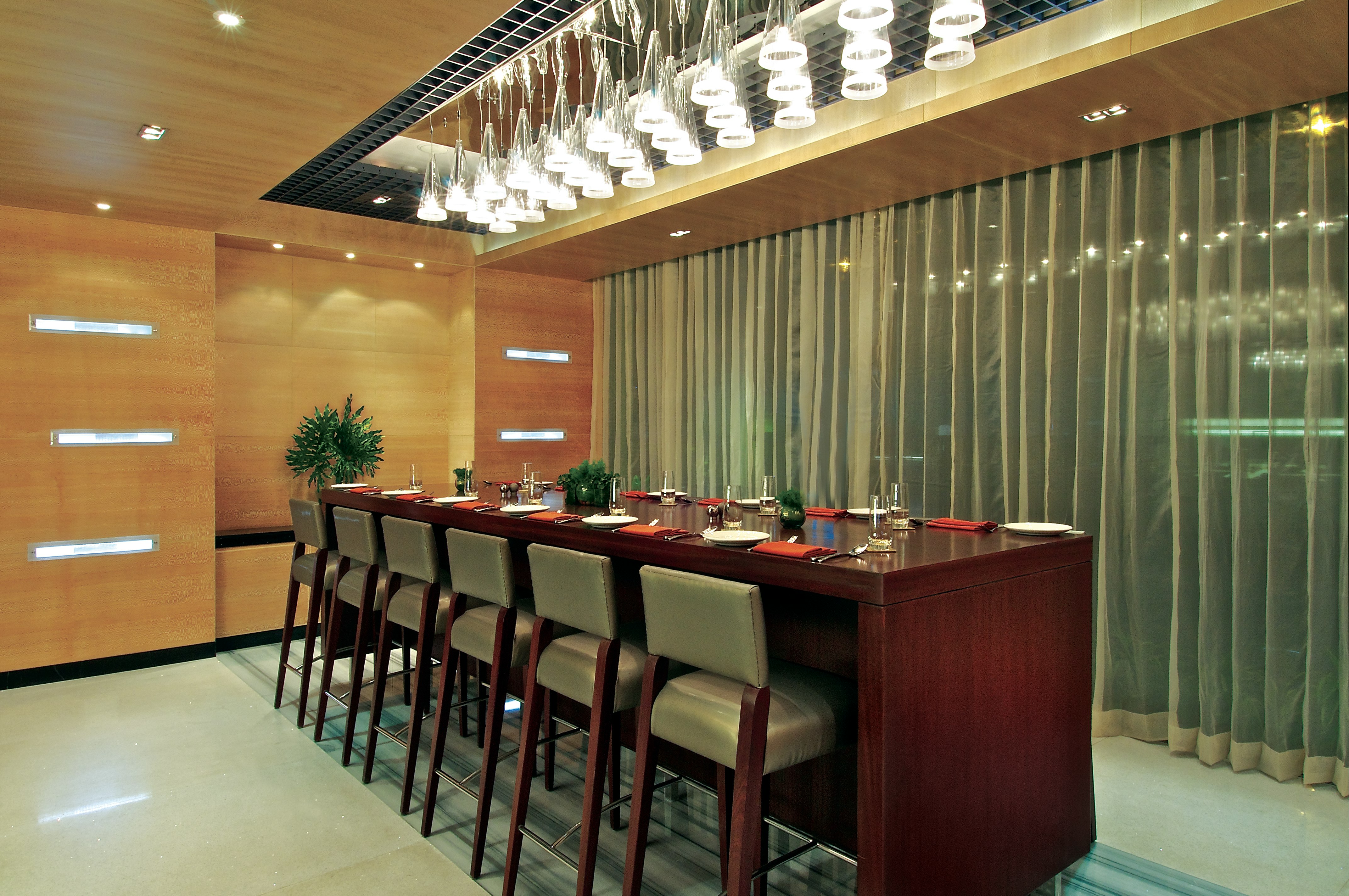 Vivanta Hyderabad, Begumpet 46/55