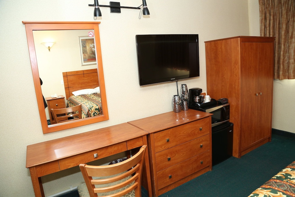 Jfk Inn Jamaica 35/42