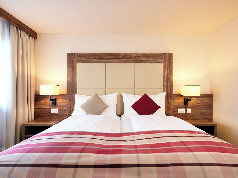 STANDARD, DOUBLE OR TWIN BED