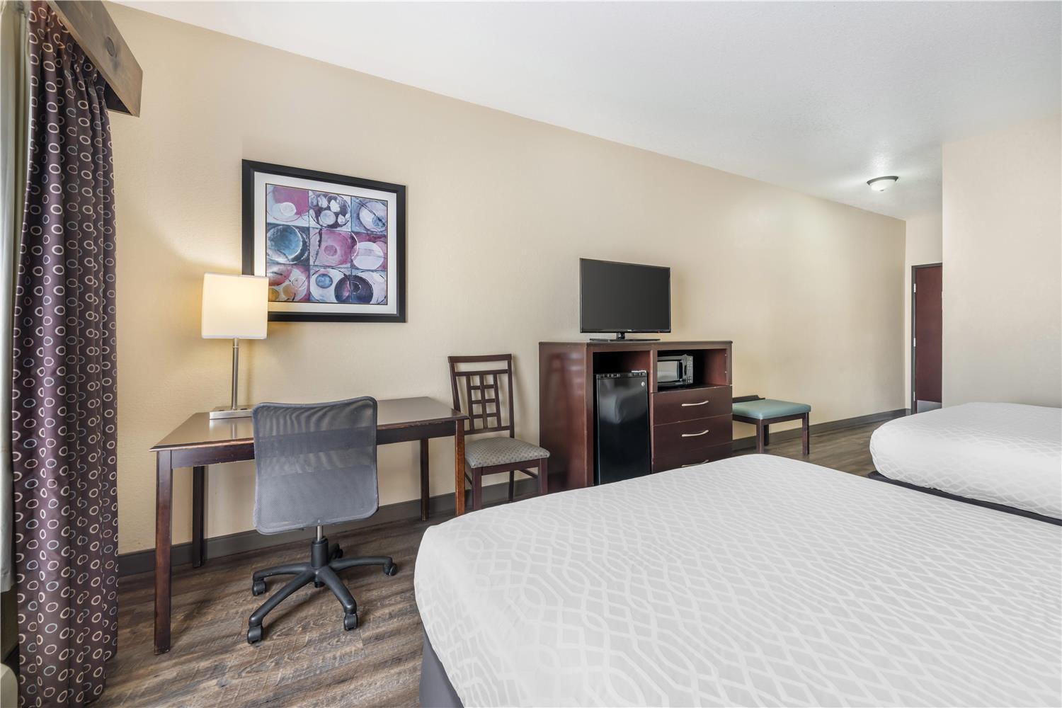 Best Western Plus Eastgate Inn & Suites 25/32